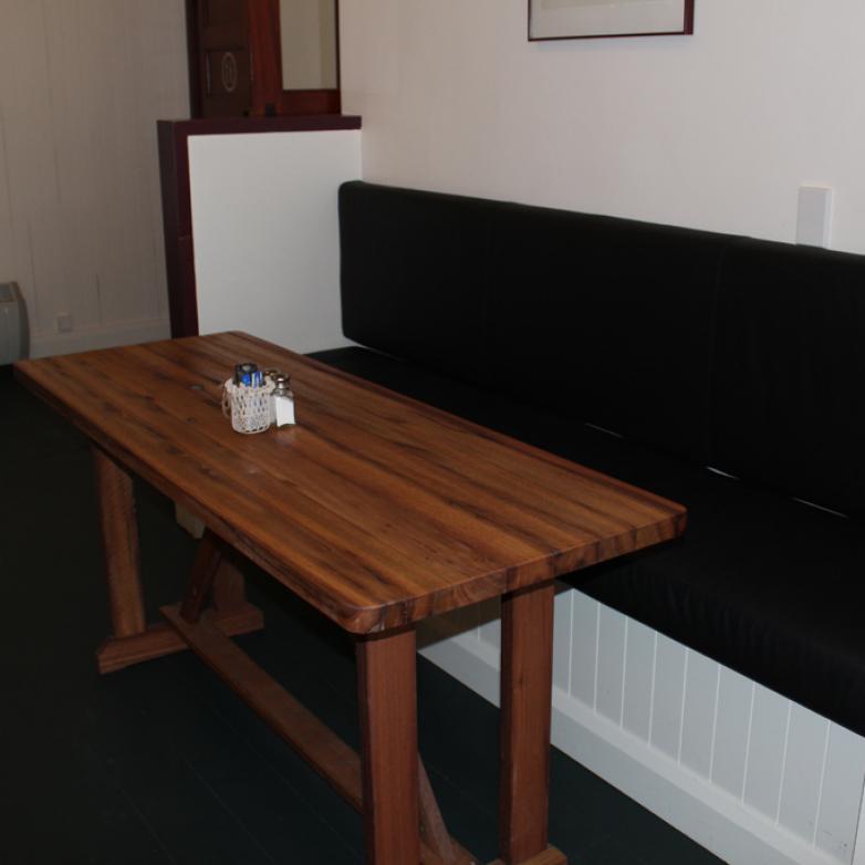 The Sellers Room - Space saving tables