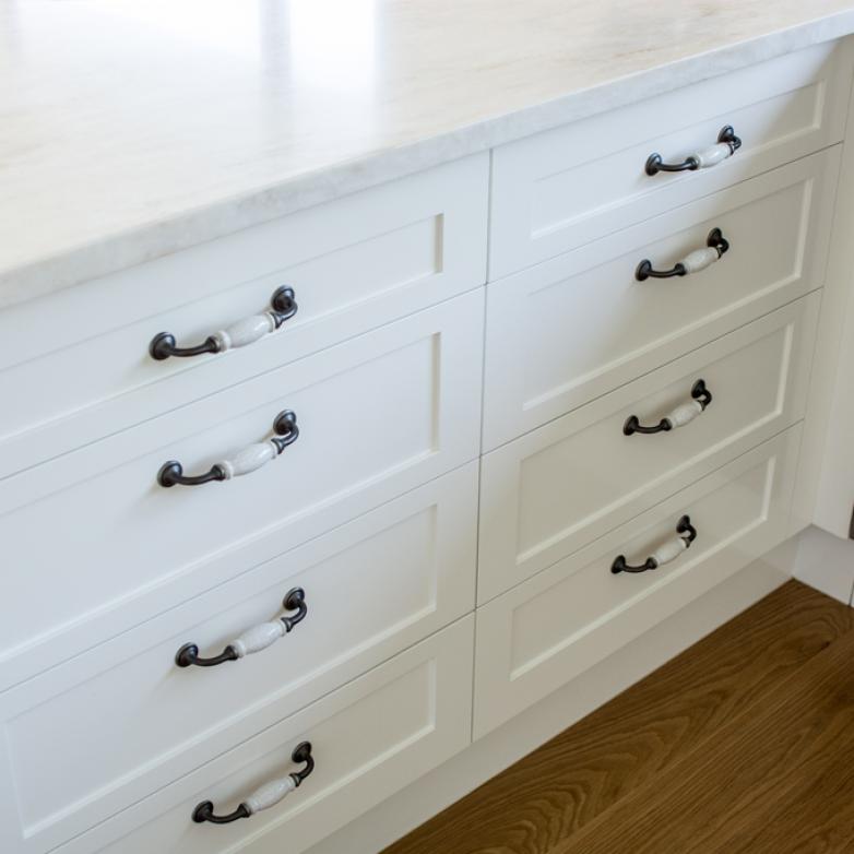 The Sellers Room - Classy kitchen drawer handles